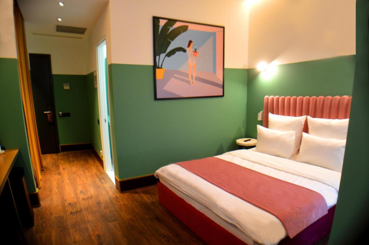 G.Vino Boutique Hotel Tbilisi Bagian luar foto